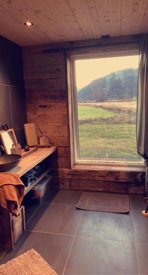 Unique Barnhouse In Amazing Gimsoy In Lofoten Saupstad  エクステリア 写真
